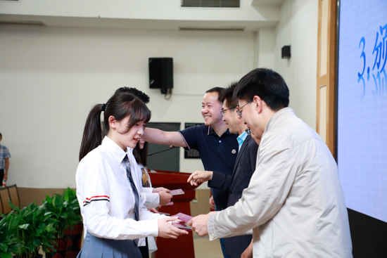 _11A9732.jpg